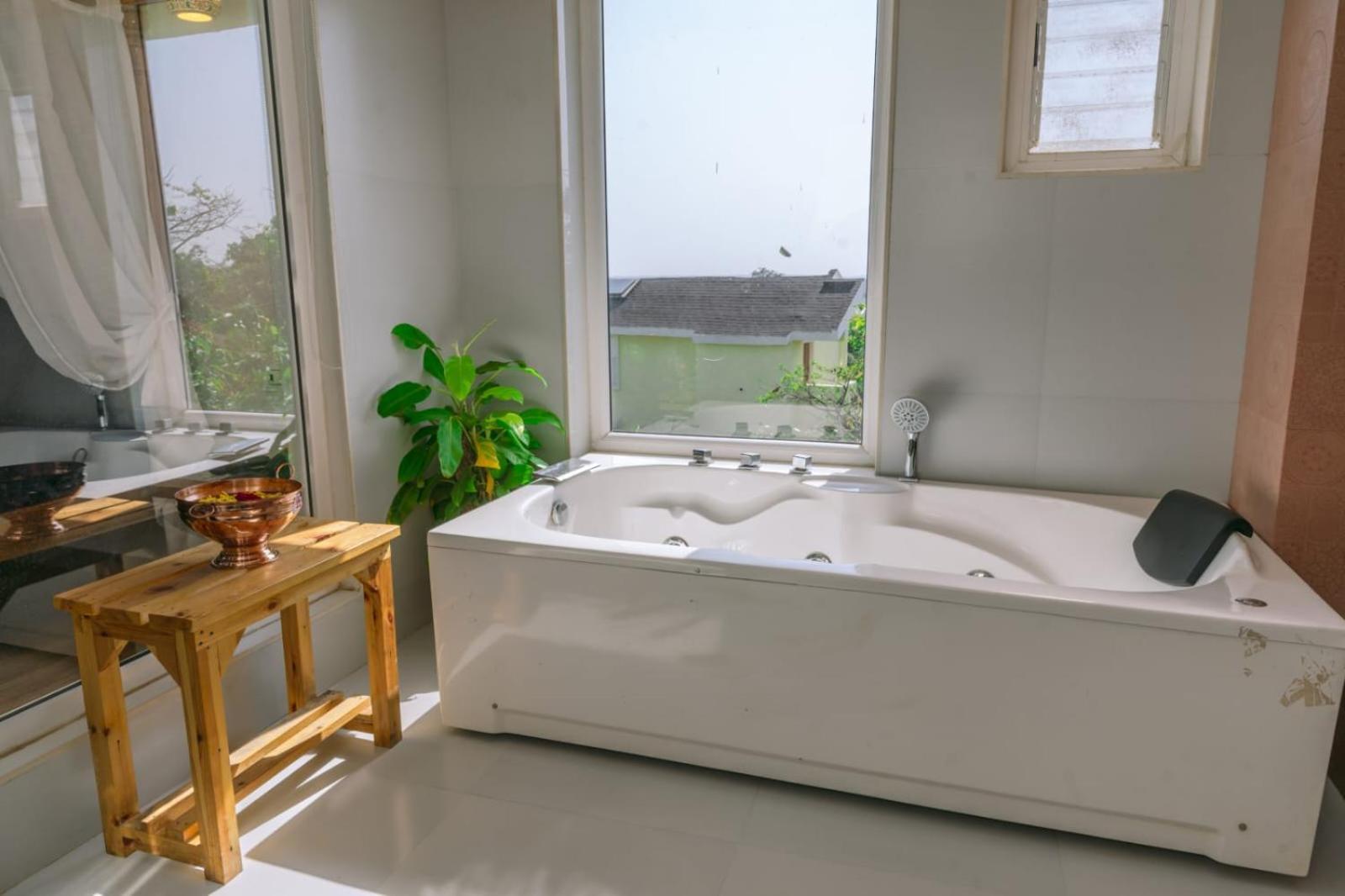 Eshi Resorts And Restaurant - Bhimashankars Jungle Luxury Resort Taleghar Kültér fotó
