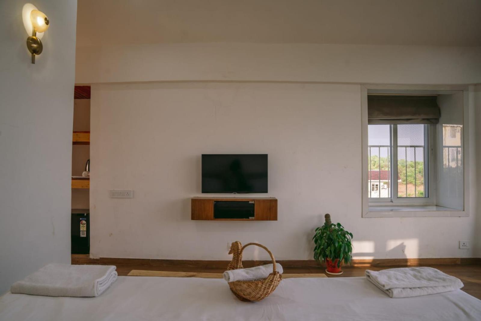 Eshi Resorts And Restaurant - Bhimashankars Jungle Luxury Resort Taleghar Kültér fotó