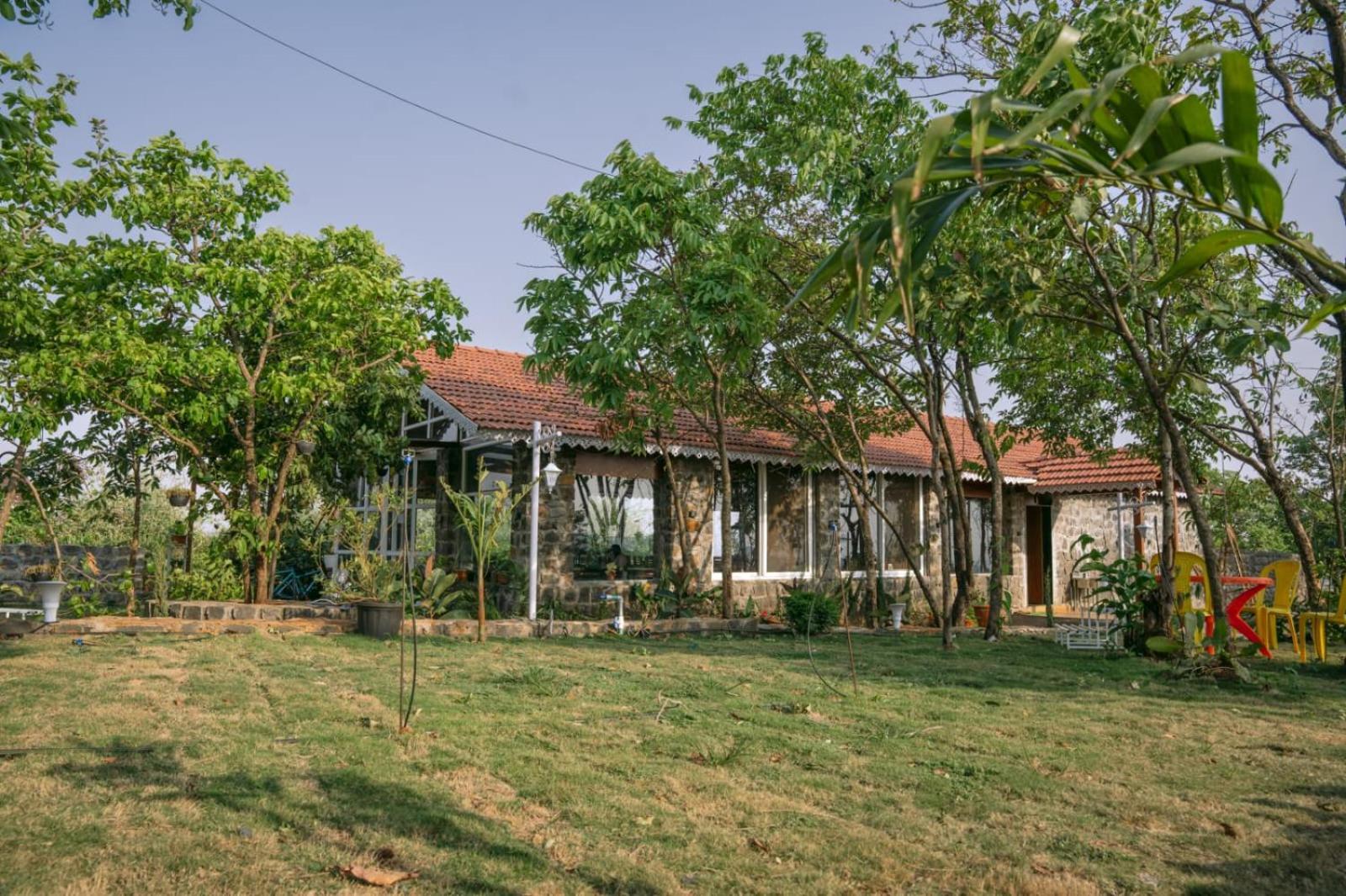 Eshi Resorts And Restaurant - Bhimashankars Jungle Luxury Resort Taleghar Kültér fotó